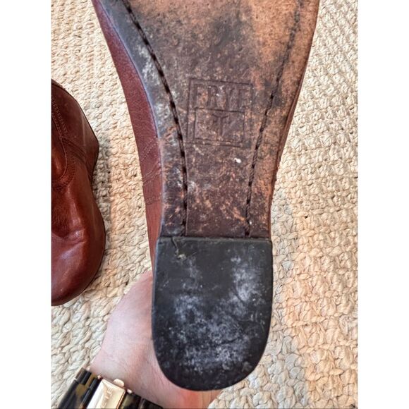 FRYE Carson Booties hidden wedge cognac Sz 6.5, $375 - Picture 11 of 12